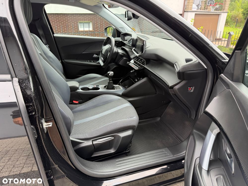 Peugeot 2008 1.5 BlueHDi Allure S&S - 14