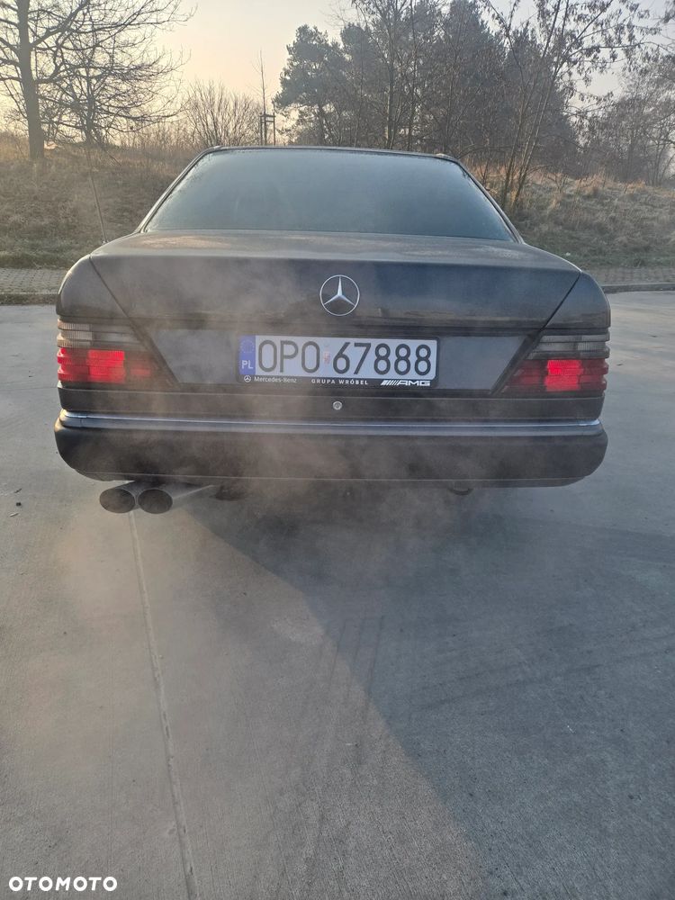 Mercedes-Benz W124 (1984-1993) - 2