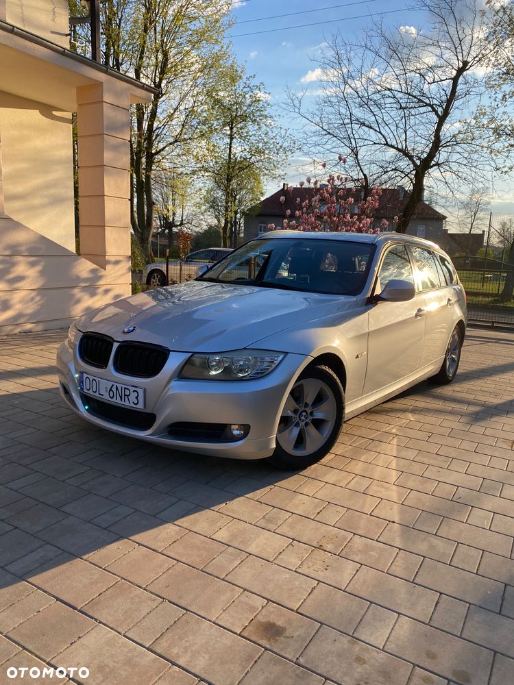 BMW Seria 3 318i - 13