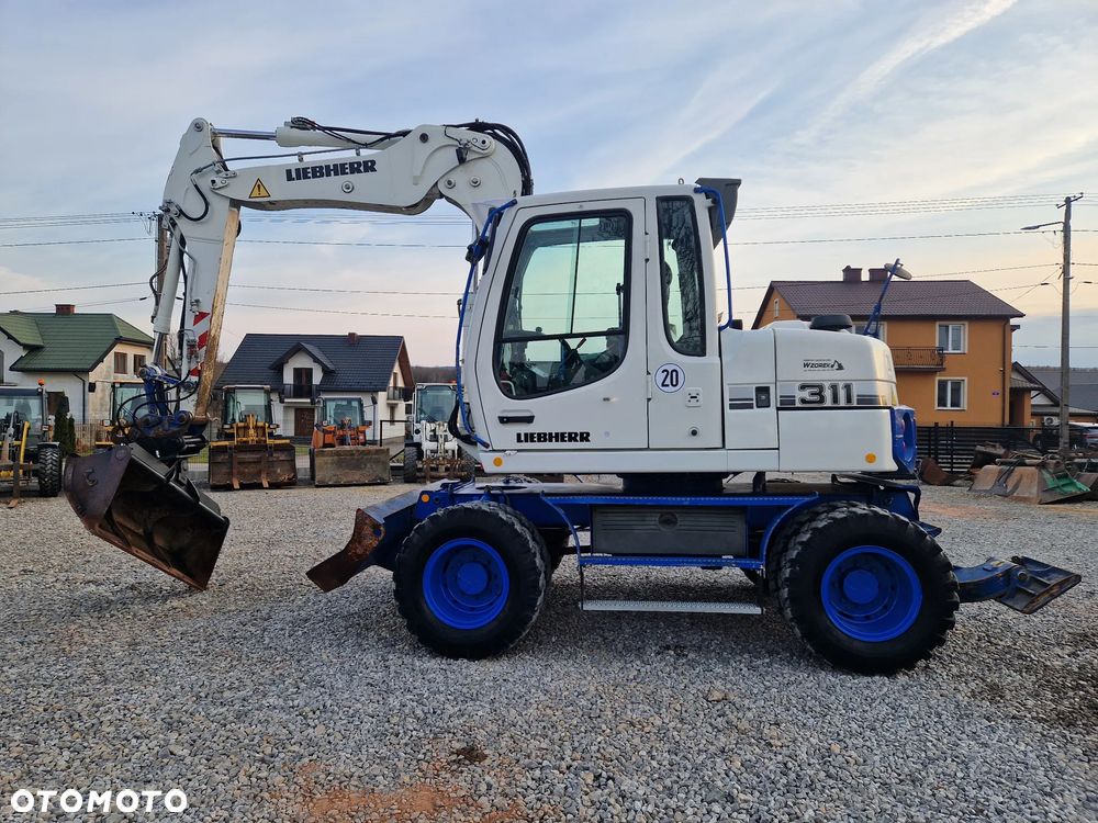 Liebherr A 311 Litronic - 10