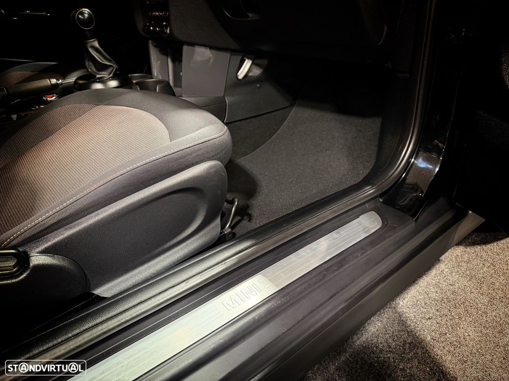 MINI 3 Portas One D - 25