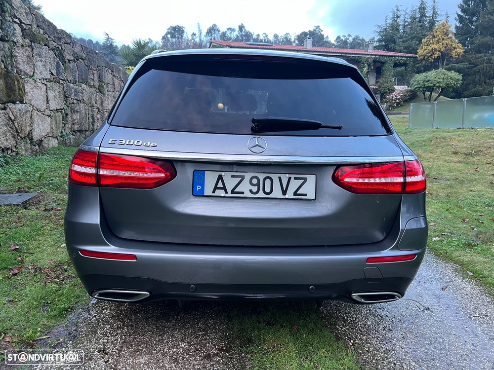 Mercedes-Benz E 300 - 25