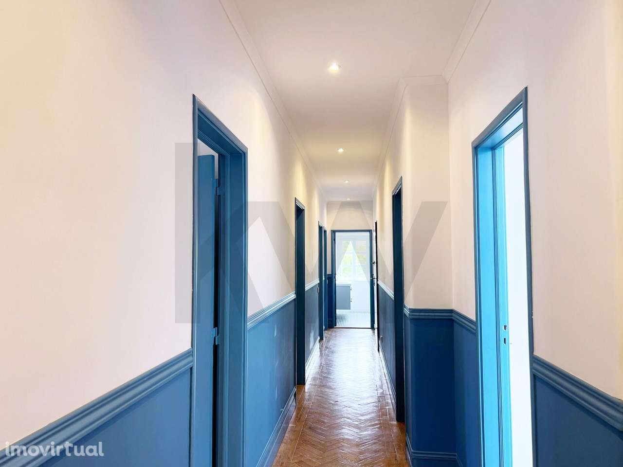 T4 no Centro de Santarém – Conforto, Luz Natural e Localização Privil - Grande imagem: 4/28