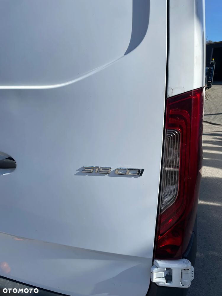 Mercedes-Benz SPRINTER - 4