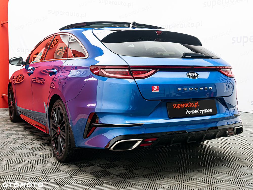 Kia ProCeed 1.6 T-GDI GT DCT - 29
