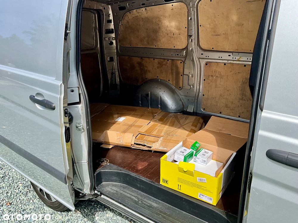 Mercedes-Benz VITO - 10