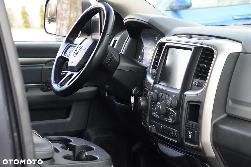 RAM 1500 Crew Cab Shortbed Bighorn - 37