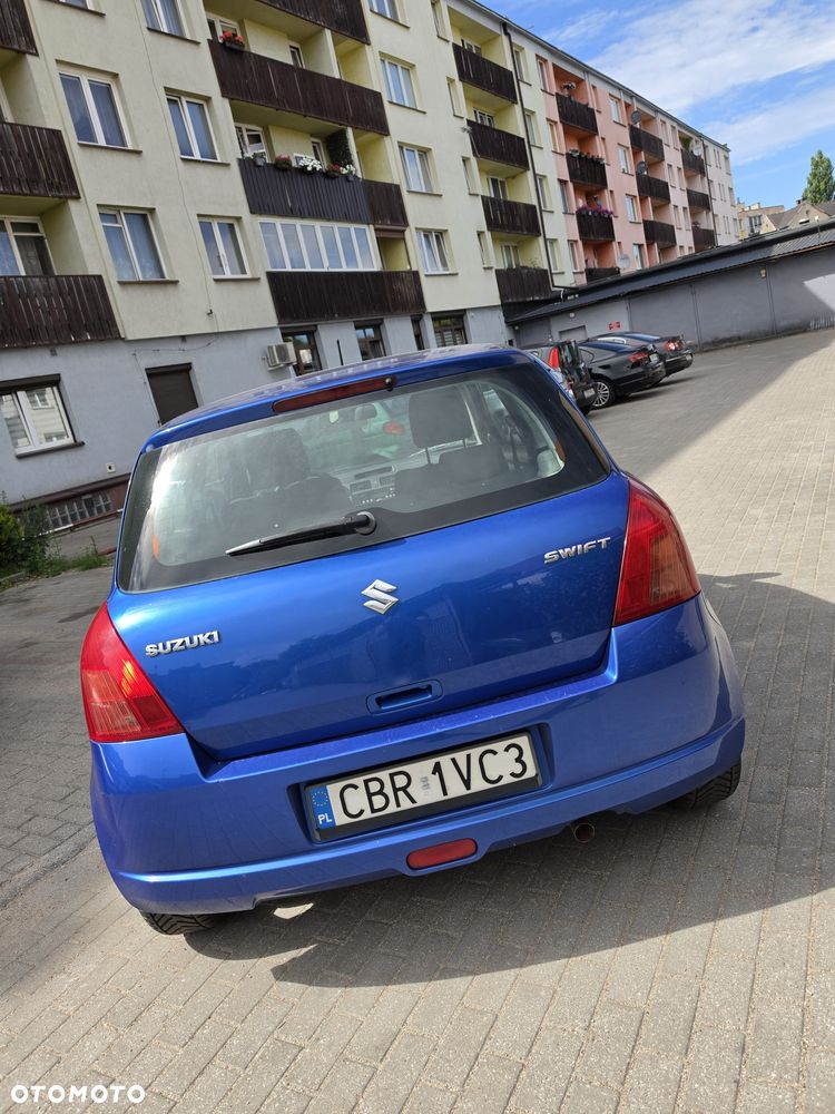 Suzuki Swift - 3