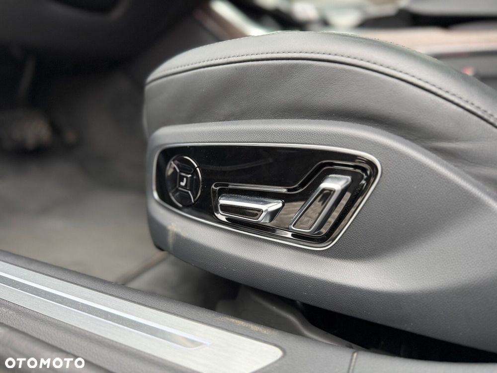 Audi A8 - 24