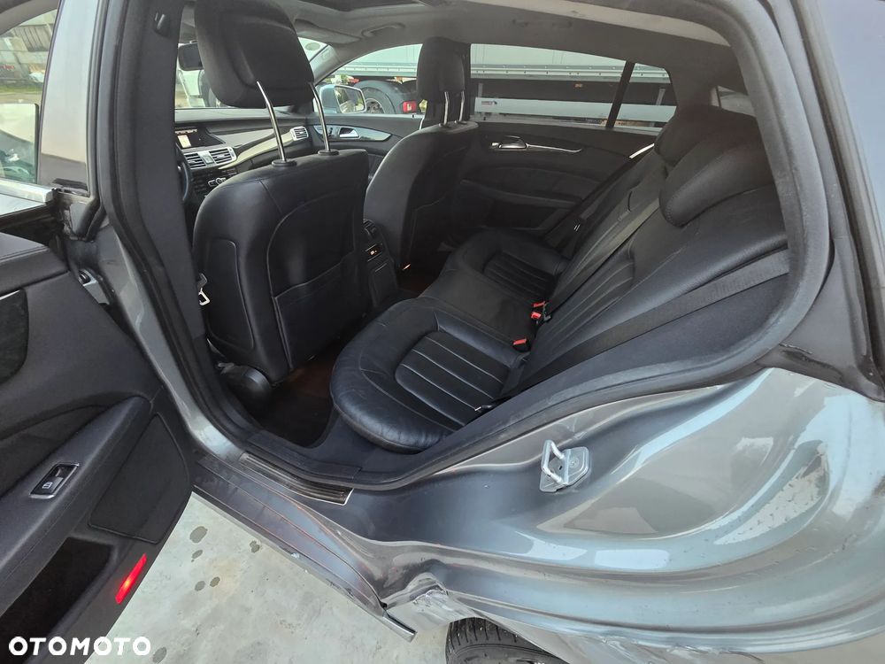 Mercedes-Benz CLS 350 CDI 4Matic 7G-TRONIC - 24