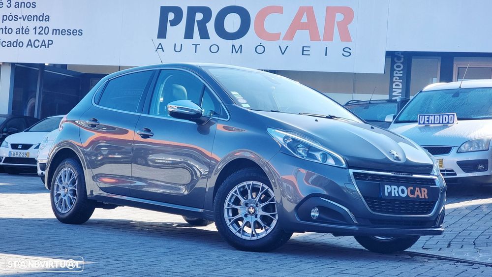 Peugeot 208 1.2 PureTech GT Line - 28