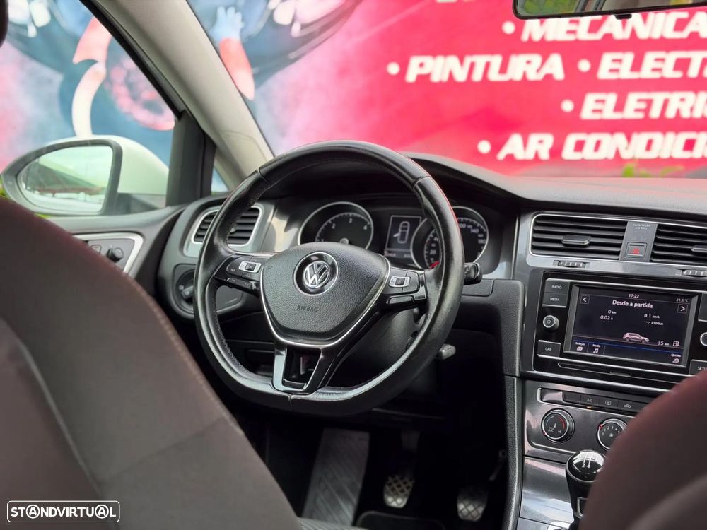 VW Golf 1.6 TDI Confortline - 17