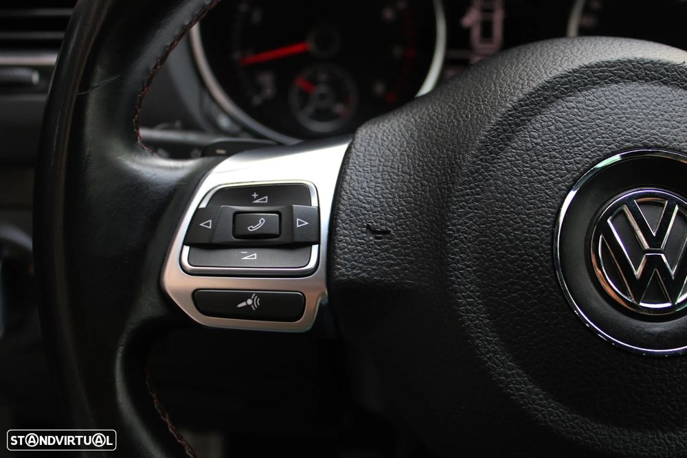 VW Golf 2.0 GTI DSG - 34