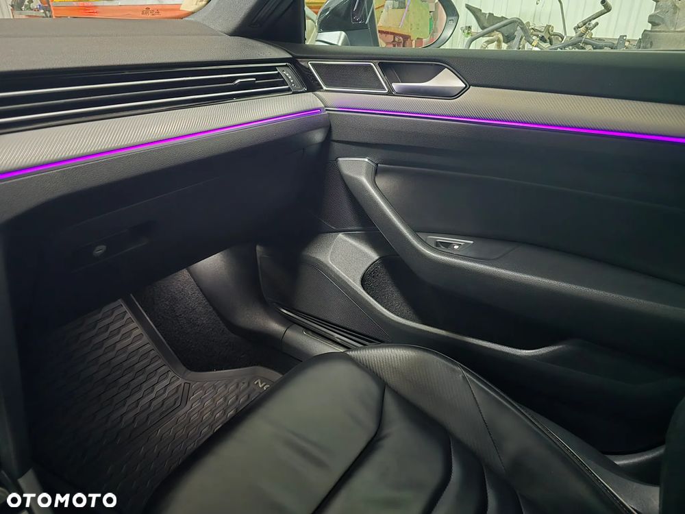 Volkswagen Arteon 2.0 TDI 4Motion R-Line DSG - 17