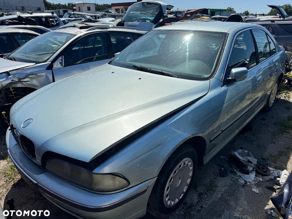 BMW E39 2.0 benzyna 150 KM 2000 r kolor:GLACIERGRUEN METALLIC- - 6