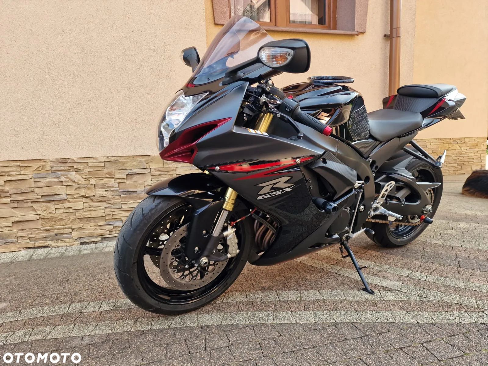 Suzuki GSX-R - 1