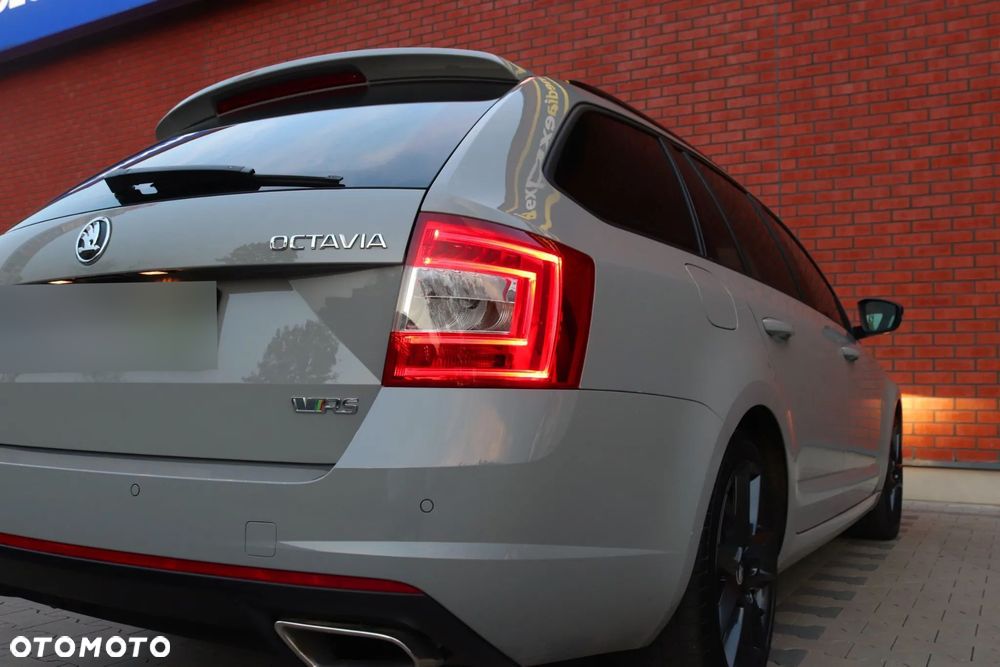 Skoda Octavia 2.0 TDI RS Challenge DSG - 7