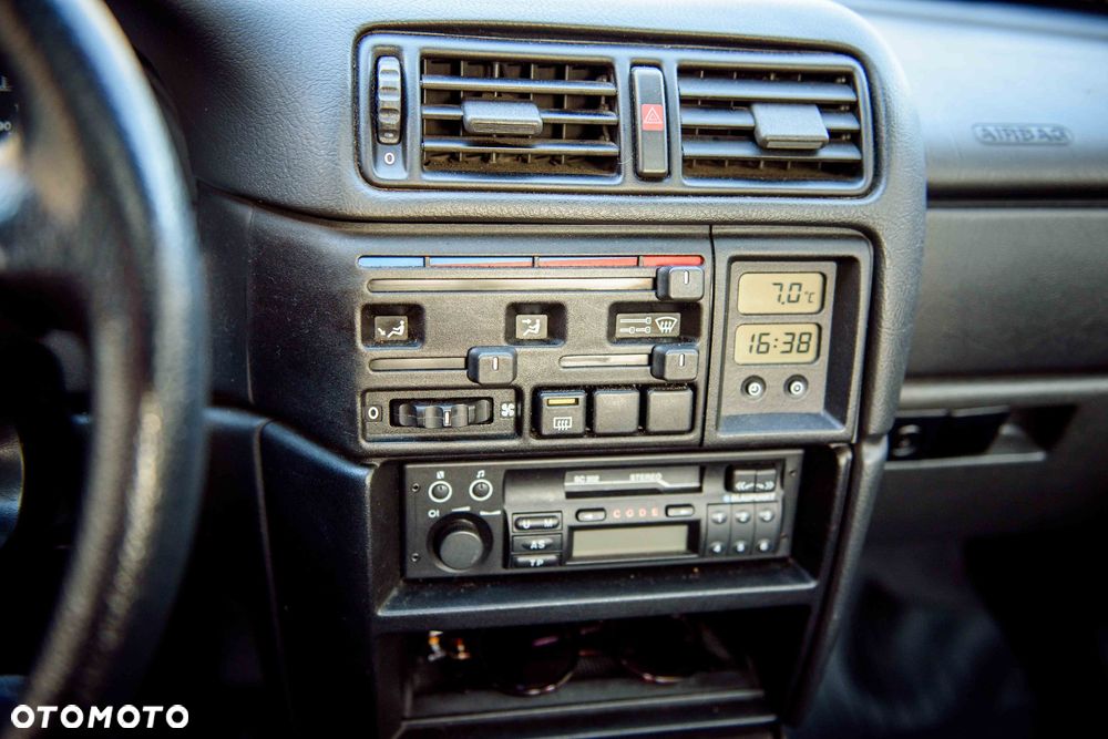 Opel Vectra 1.6 GL - 6