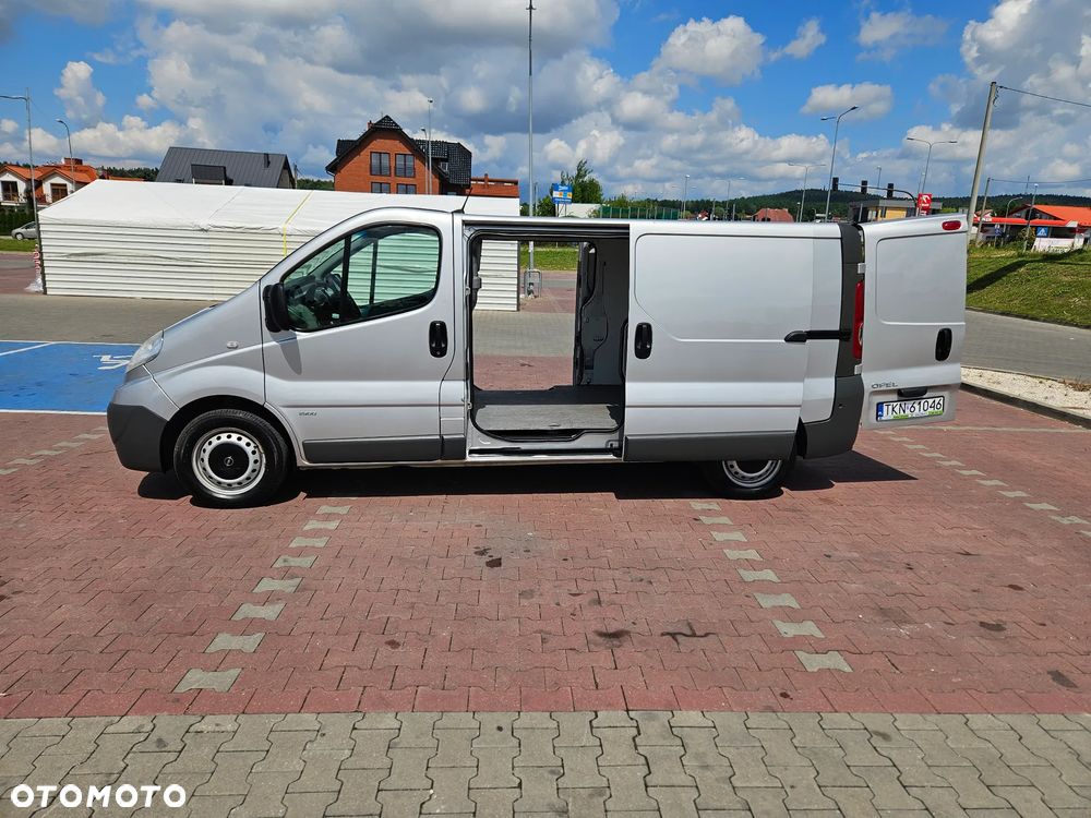 Opel Vivaro - 16
