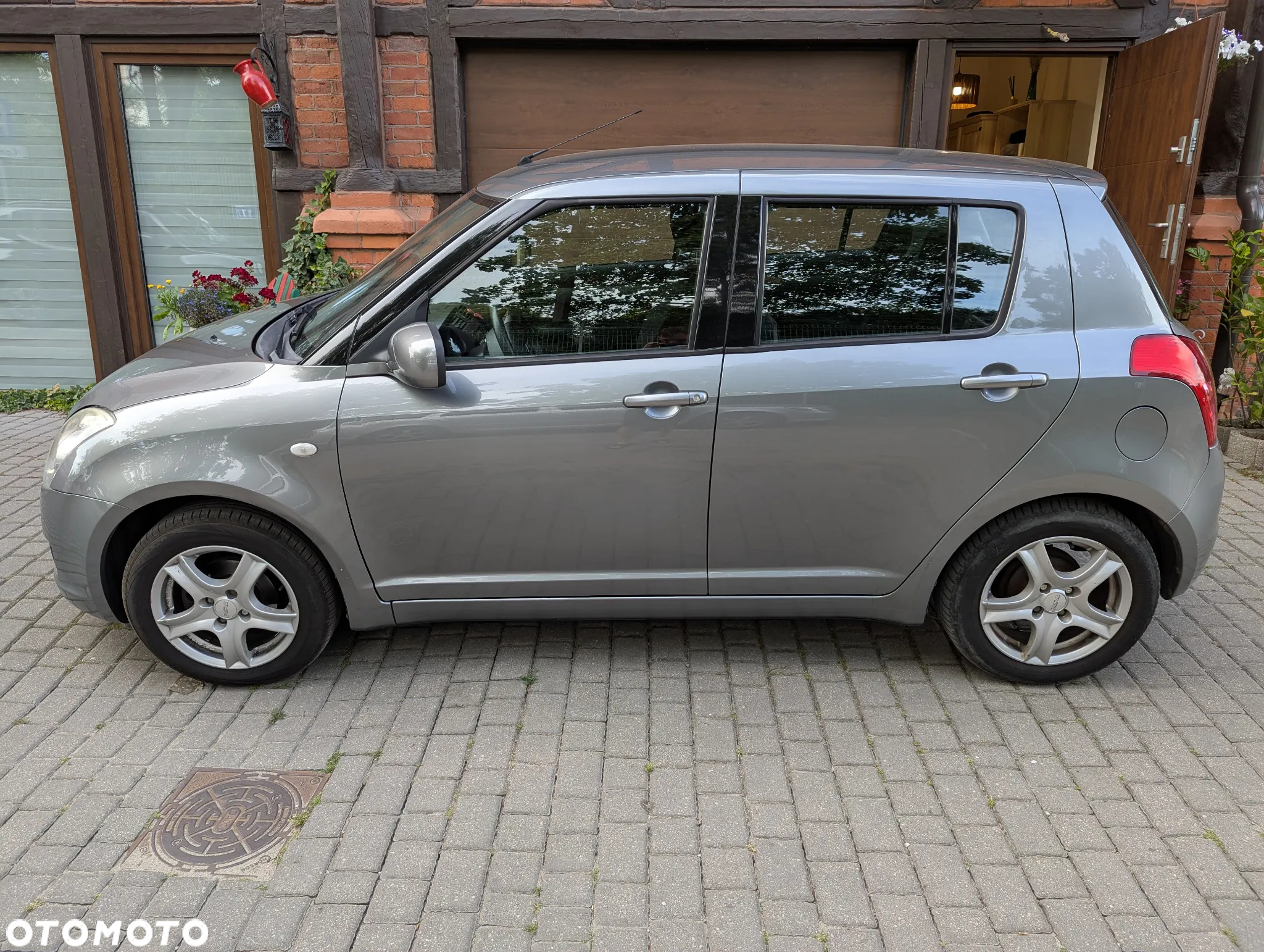 Suzuki Swift - 3