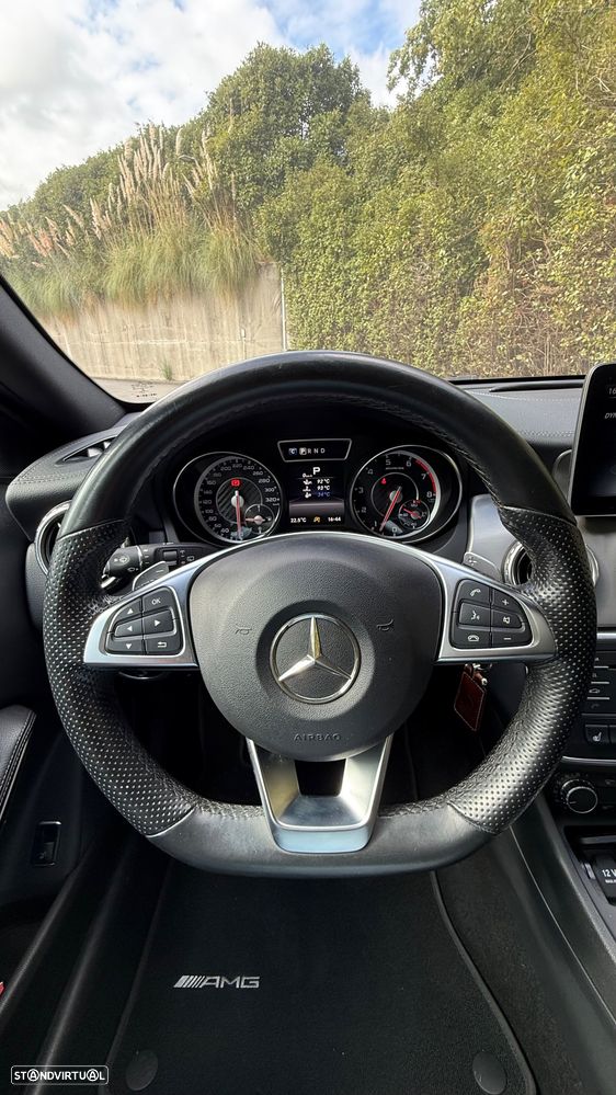 Mercedes-Benz GLA 45 AMG 4-Matic - 17