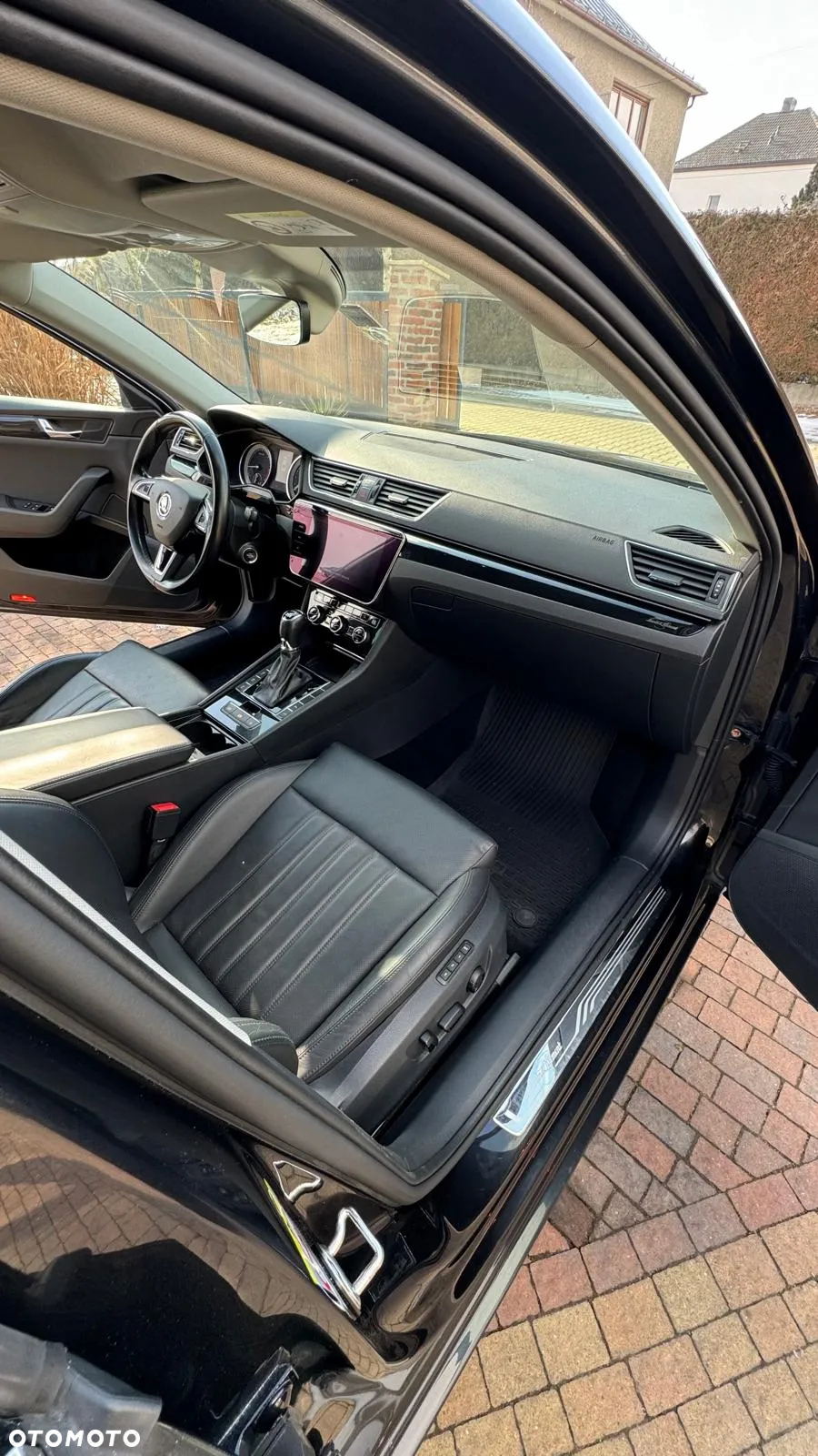 Skoda Superb 2.0 TDI SCR 4x4 L&K DSG - 31