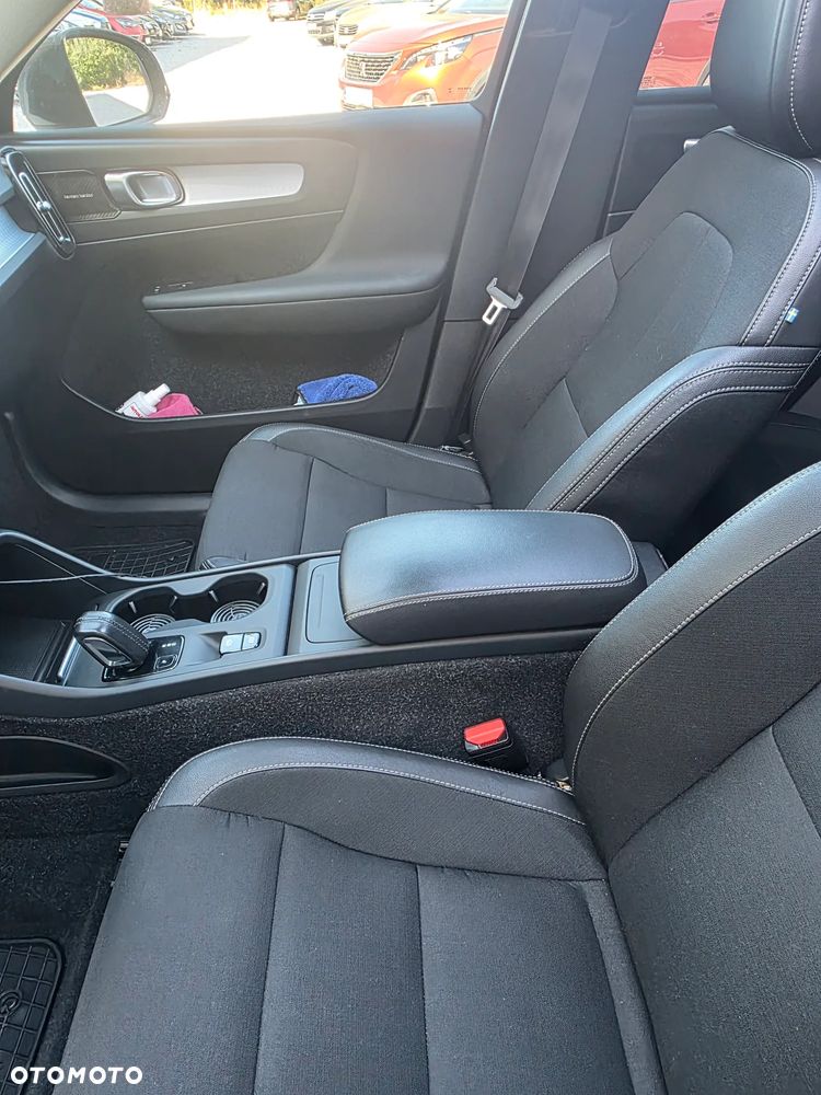 Volvo XC 40 D3 SCR Momentum - 31