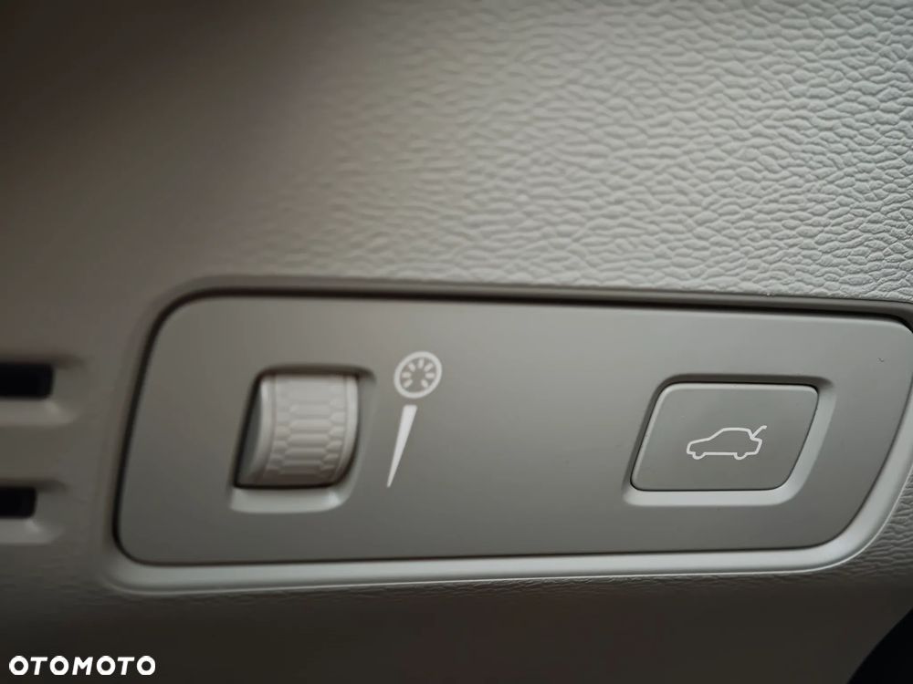 Volvo XC 40 T4 Inscription - 38