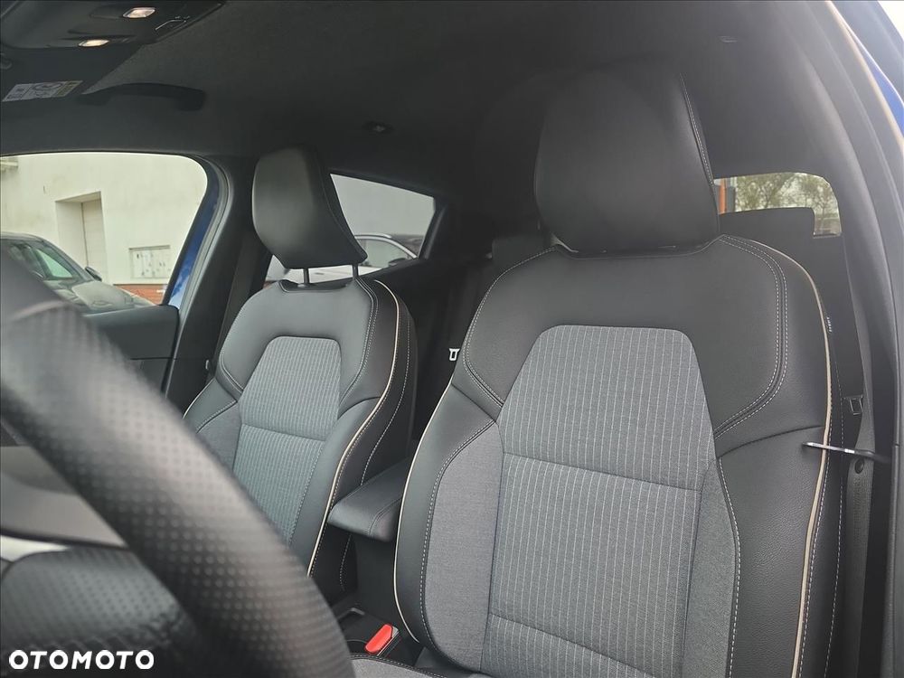 Renault Clio - 11
