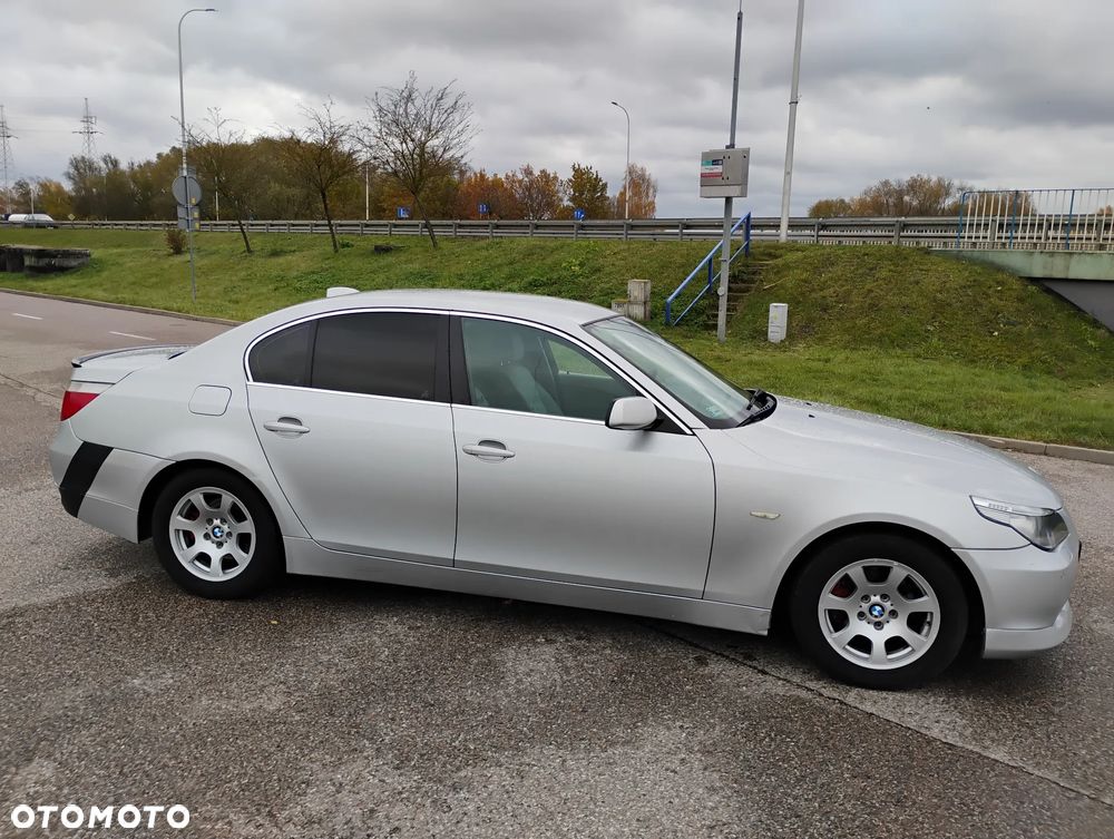 BMW Seria 5 520i - 18