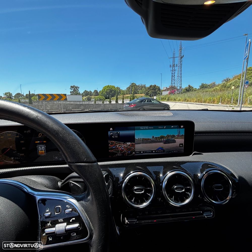 Mercedes-Benz CLA 200 7G-DCT Progressive - 17