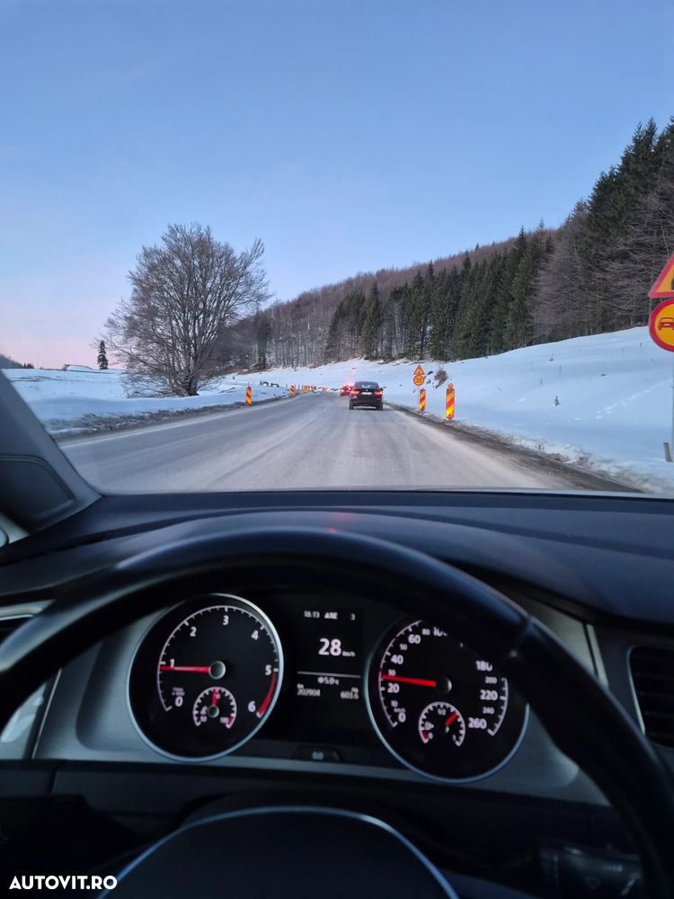 Volkswagen Golf 1.6 TDI 4Motion BlueMotion Technology Comfortline - 19