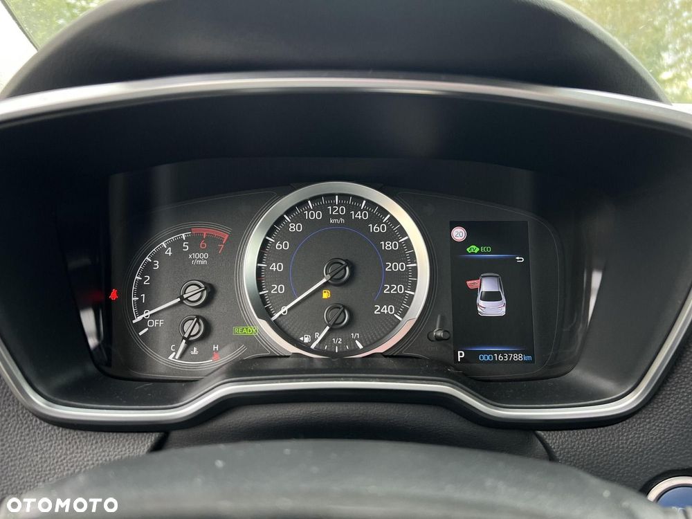Toyota Corolla 1.8 Hybrid Comfort - 18