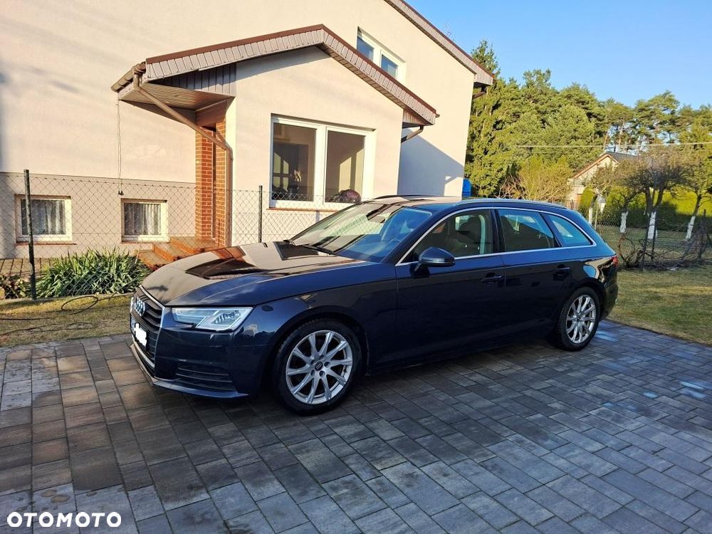 Audi A4 Avant - 1