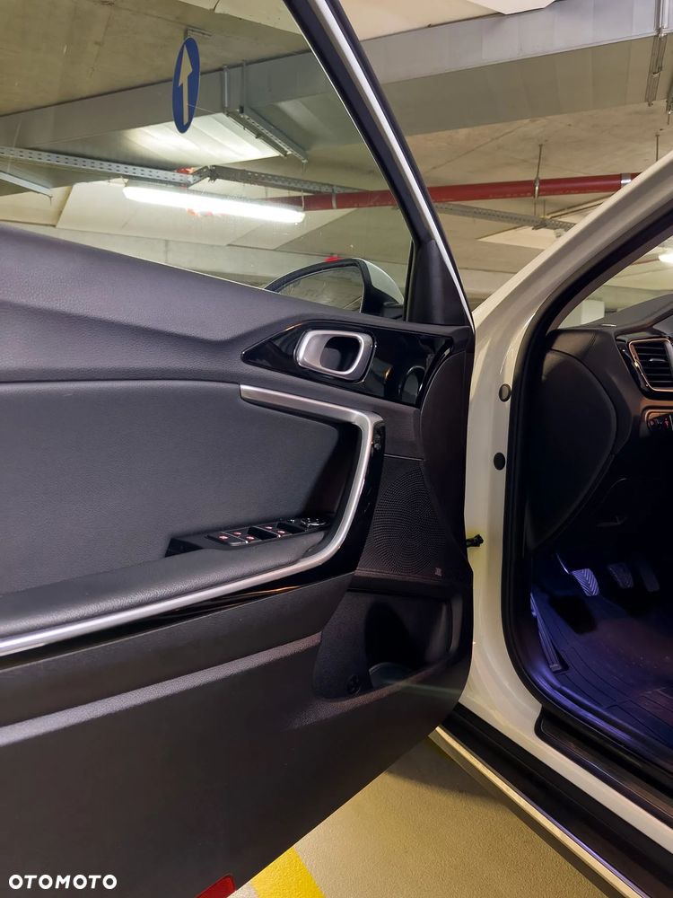 Kia XCeed 1.4 T-GDI L Business Line - 4