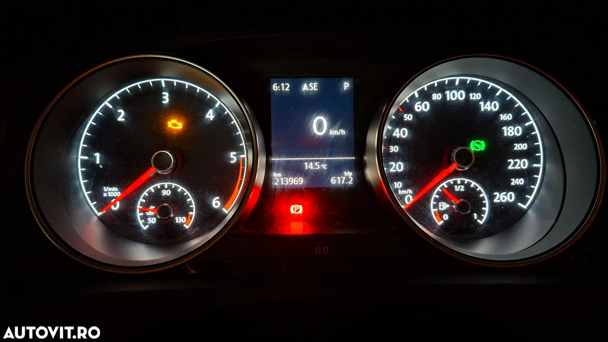 Volkswagen Golf 2.0 TDI DSG BMT Comfortline - 12