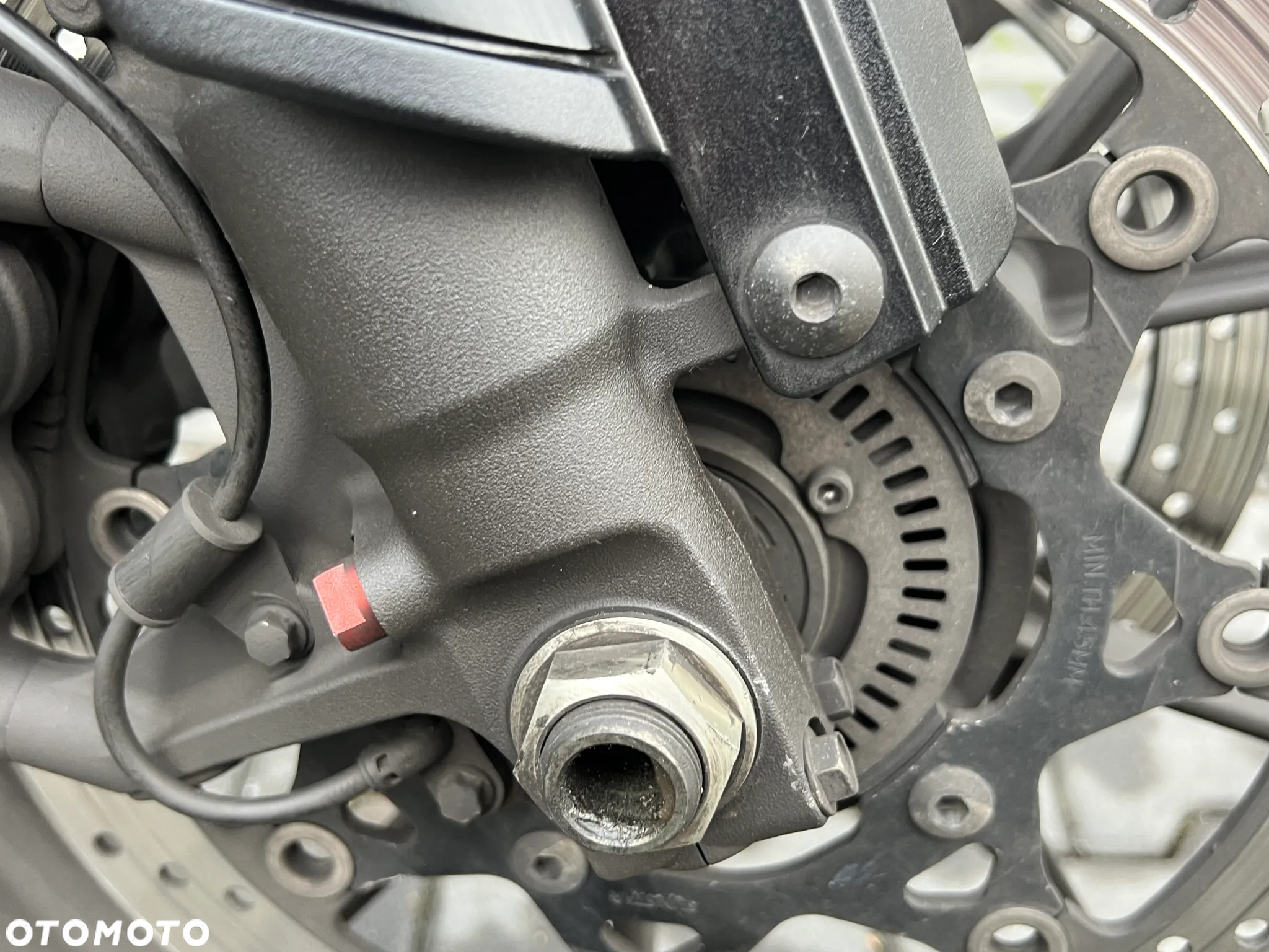 Suzuki V-STROM - 18