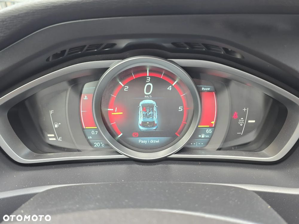Volvo V40 D2 R Design - 38