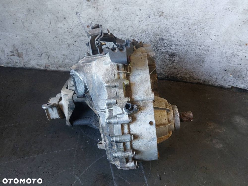 SKRZYNIA BIEGÓW VOLKSWAGEN TRANSPORTER T5 KCQ 2.5 TDI 6 BIEGÓW - 2