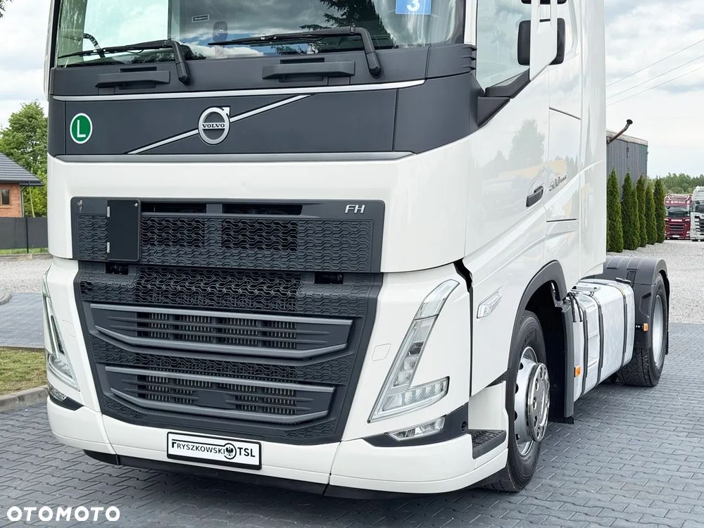Volvo FH 500 XXL / EURO 6 * BEZ I-SAVE / ACC  / DWA ŁÓŻKA / KLIMA POSTOJOWA / NAVIGACJA / Z NIEMIEC - 3