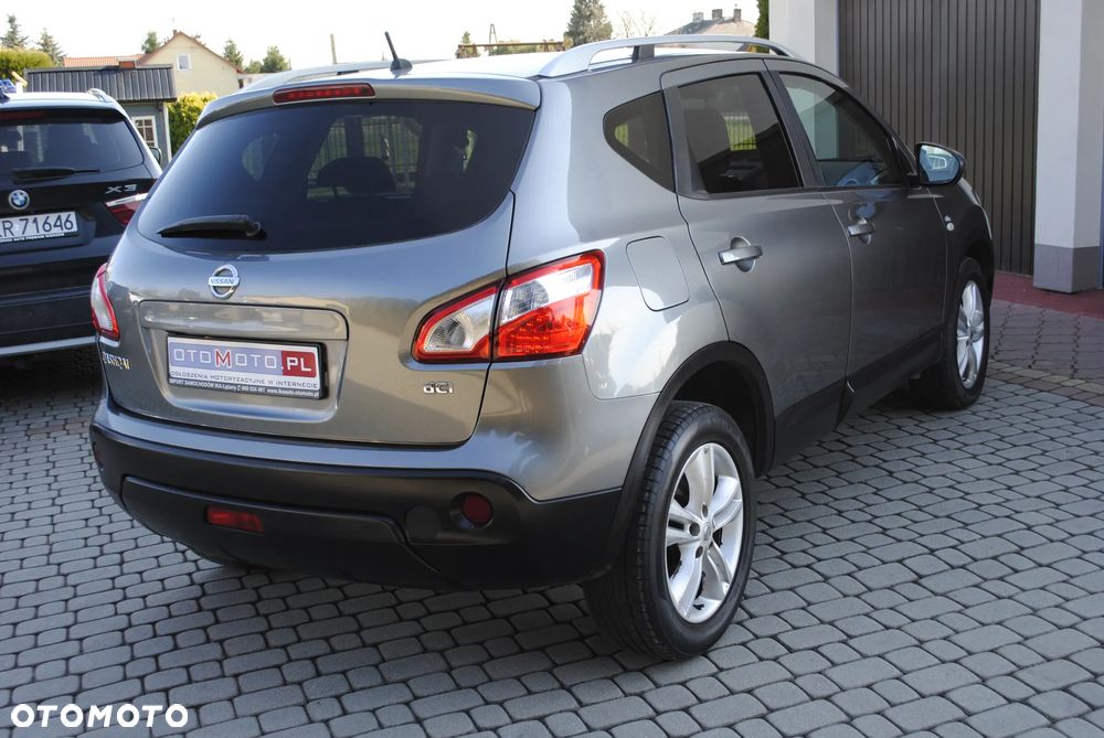 Nissan Qashqai - 10