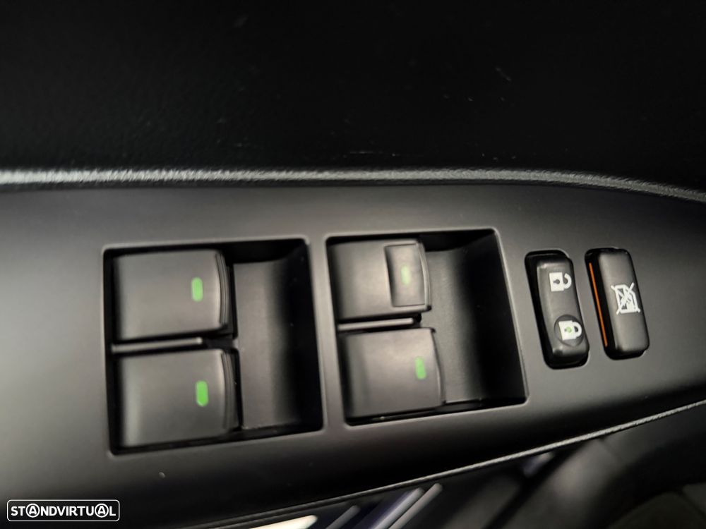 Lexus CT 200h Urban Edition - 26