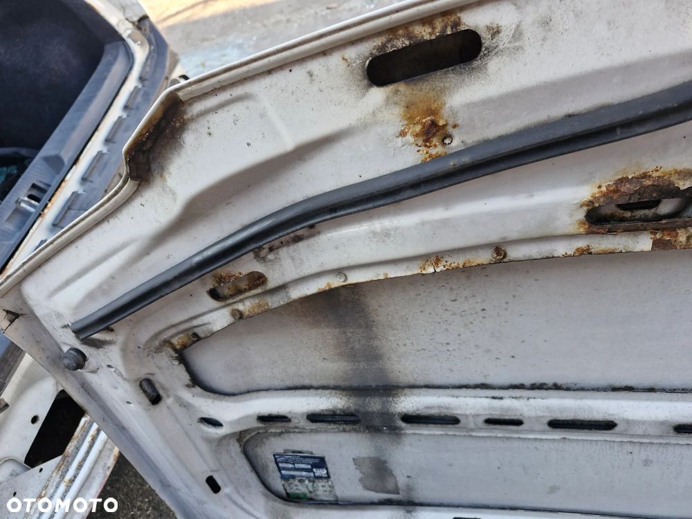 maska / klapa silnika / Volkswagen Caddy III   VW - 5