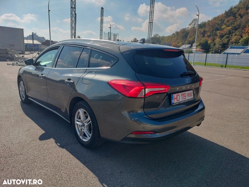 Ford Focus - 31