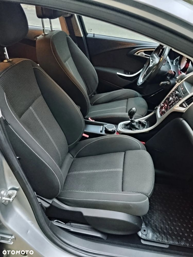 Opel Astra - 16