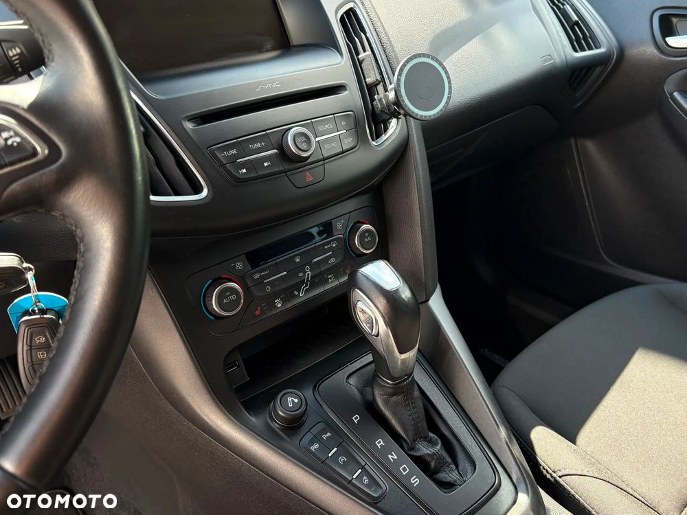 Ford Focus 1.0 EcoBoost SYNC Edition ASS PowerShift - 17