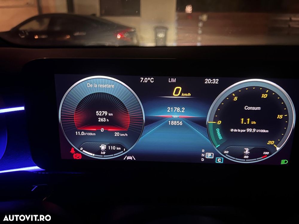 Mercedes-Benz A 200 7G-DCT AMG Line - 14