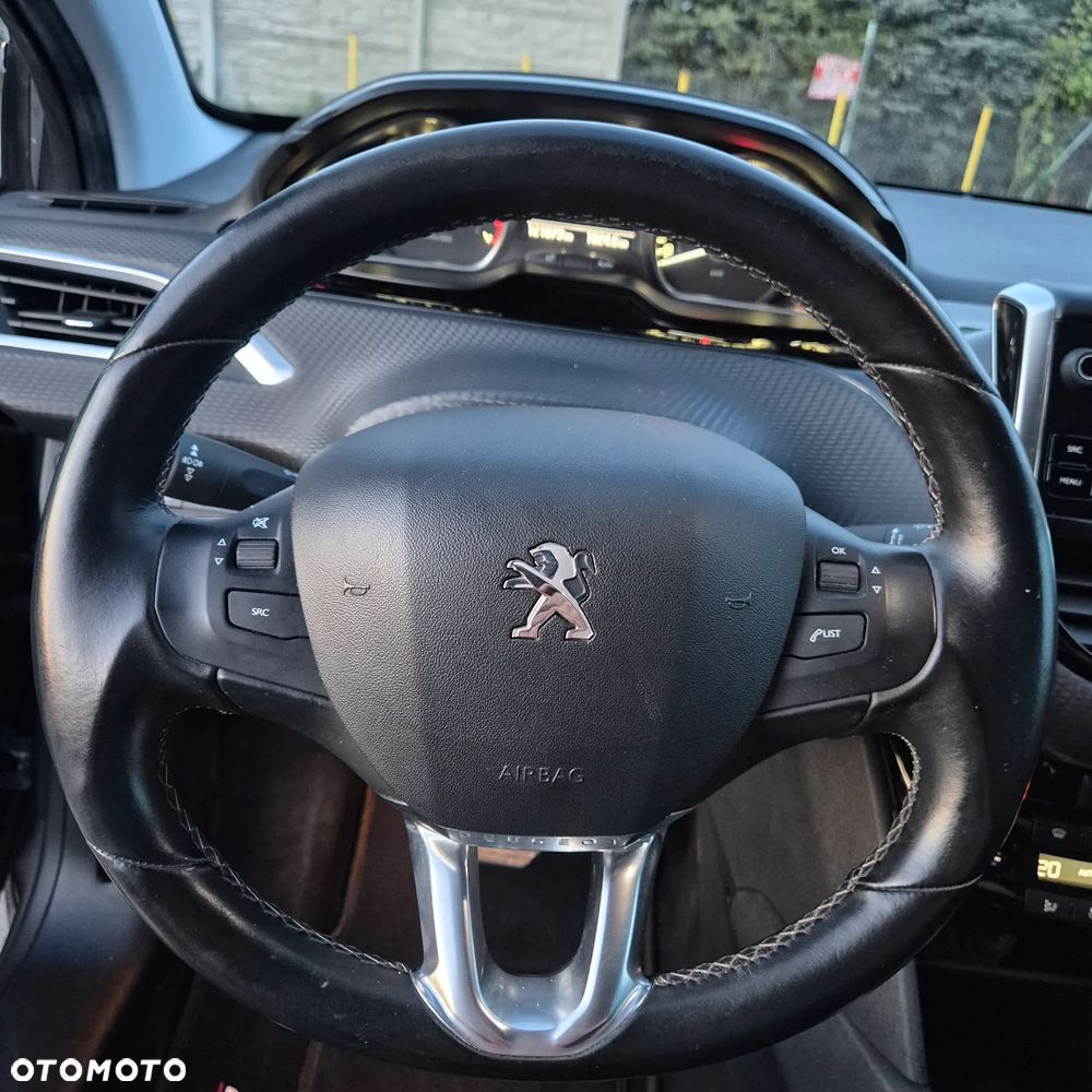 Peugeot 208 PureTech 110 Stop & Start EAT6 Allure - 21