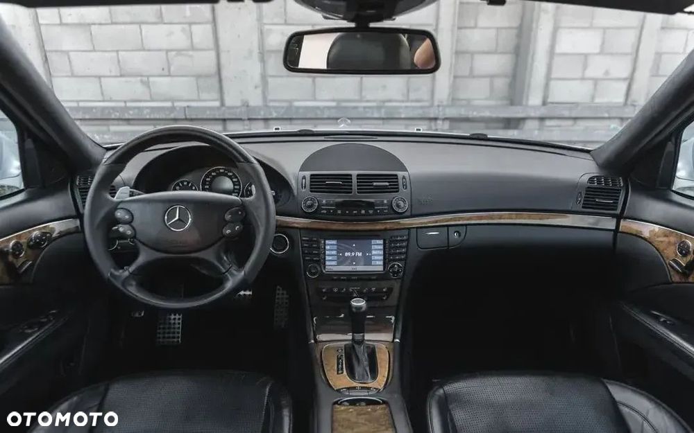 Mercedes-Benz Klasa E 63 AMG - 8