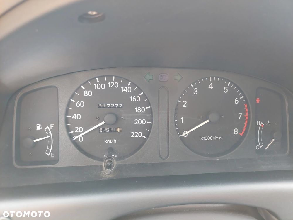 Toyota Corolla 1.4 Terra2 - 11